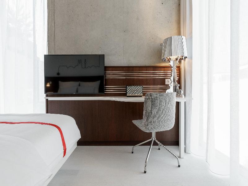 Ruby Ella Hotel Cologne by IHG image
