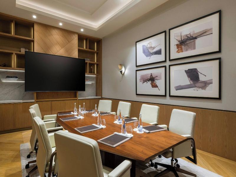 The St Regis Dubai The Palm image