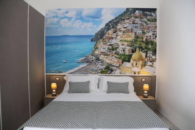 Palazzo Caracciolo Del Sole - Image 9