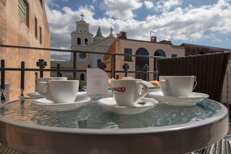 Palazzo Caracciolo Del Sole - Image 8