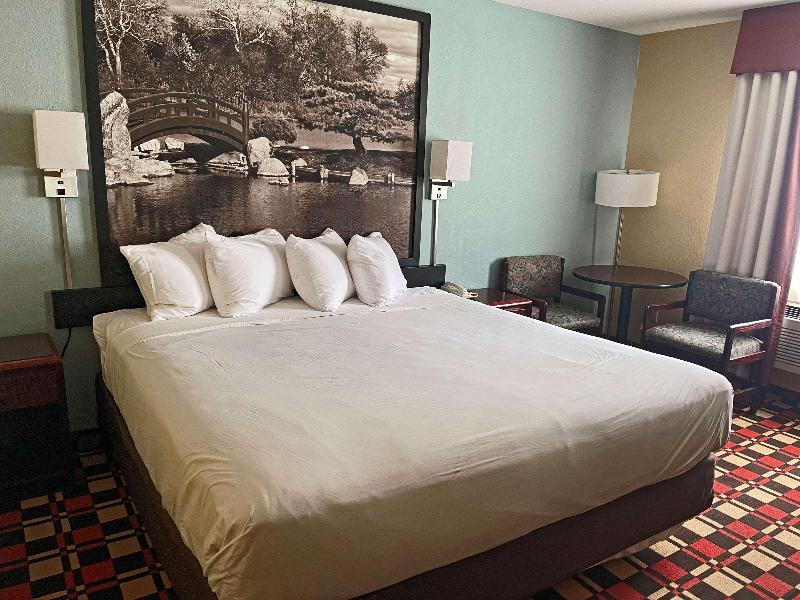 Econo Lodge Chillicothe image