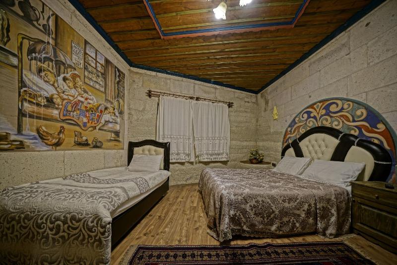Kayatas Cave Suites Hotel
