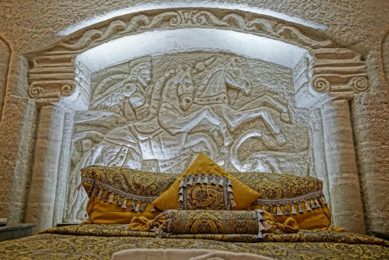 Kayatas Cave Suites Hotel