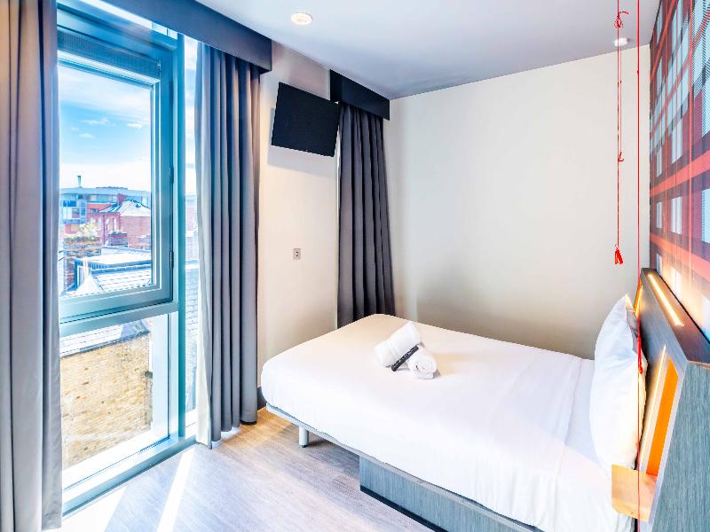 easyHotel Dublin City Centre image