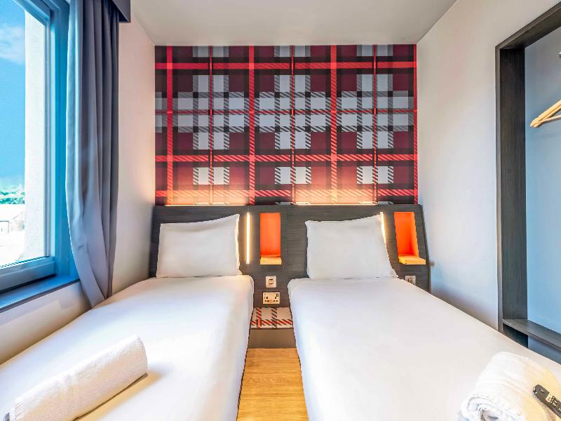 easyHotel Dublin City Centre image
