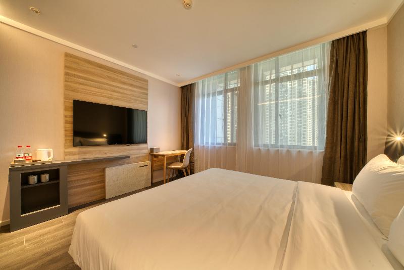 Hanting Hotel Hangzhou Liangzhu New Town image