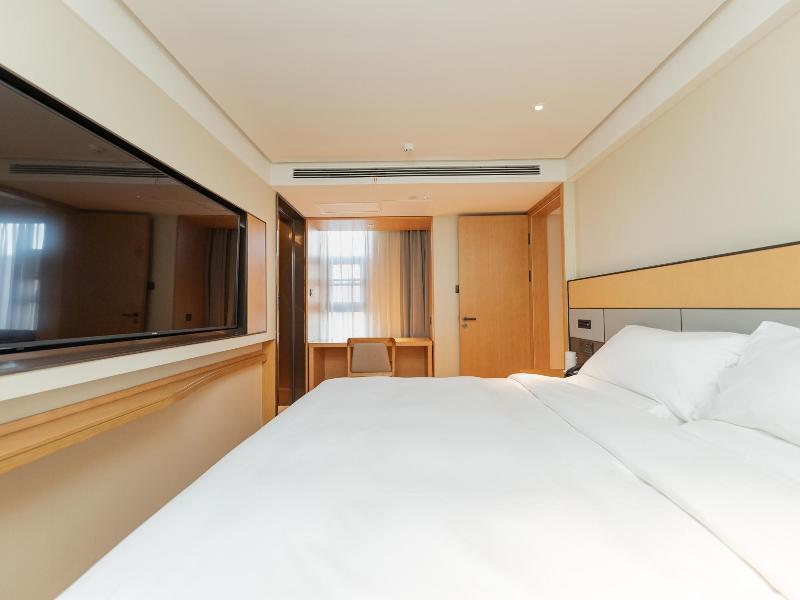 JI Hotel Xuyi Jiaxi Plaza image