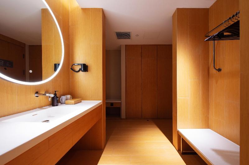 JI Hotel Changchun Beihu image