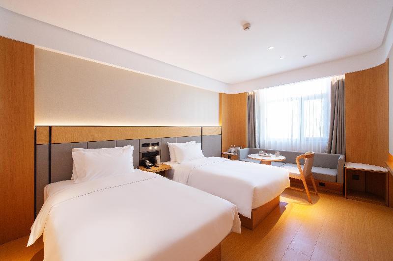 JI Hotel Changchun Beihu image