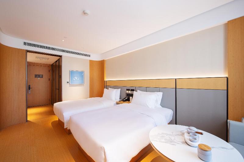 JI Hotel Changchun Beihu image