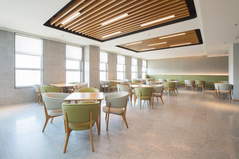 JI Hotel Dalian Changxing Island Economic Zon image