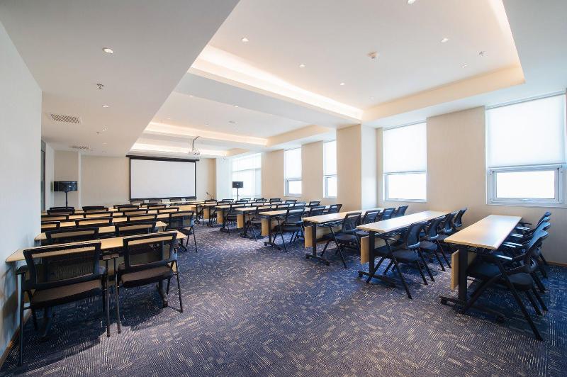 JI Hotel Dalian Changxing Island Economic Zon image