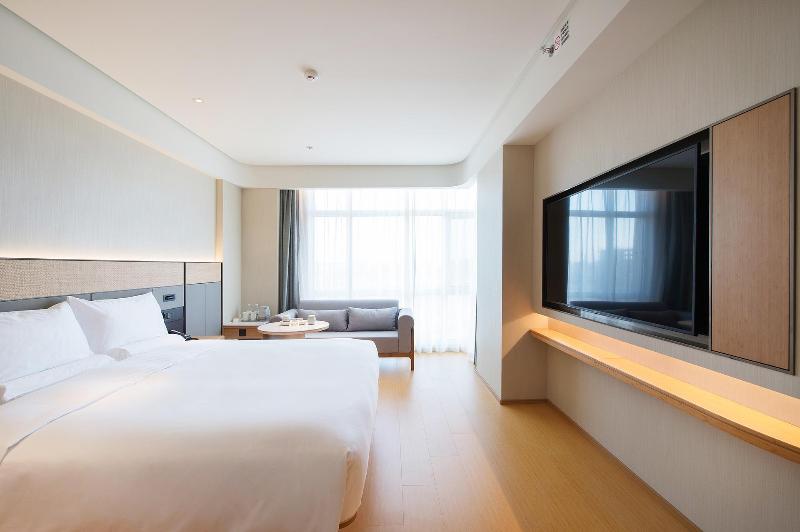 JI Hotel Dalian Changxing Island Economic Zon image