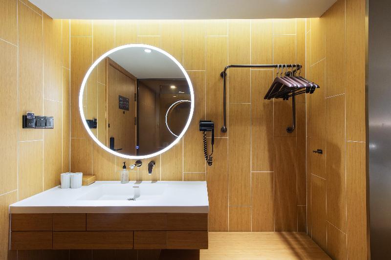 JI Hotel Dalian Changxing Island Economic Zon image
