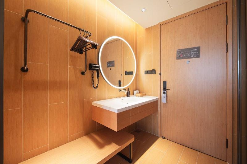 JI Hotel Dalian Changxing Island Economic Zon image