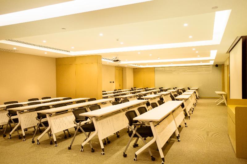 Hanting Premium Hotel Guixi Yuandongxincheng image