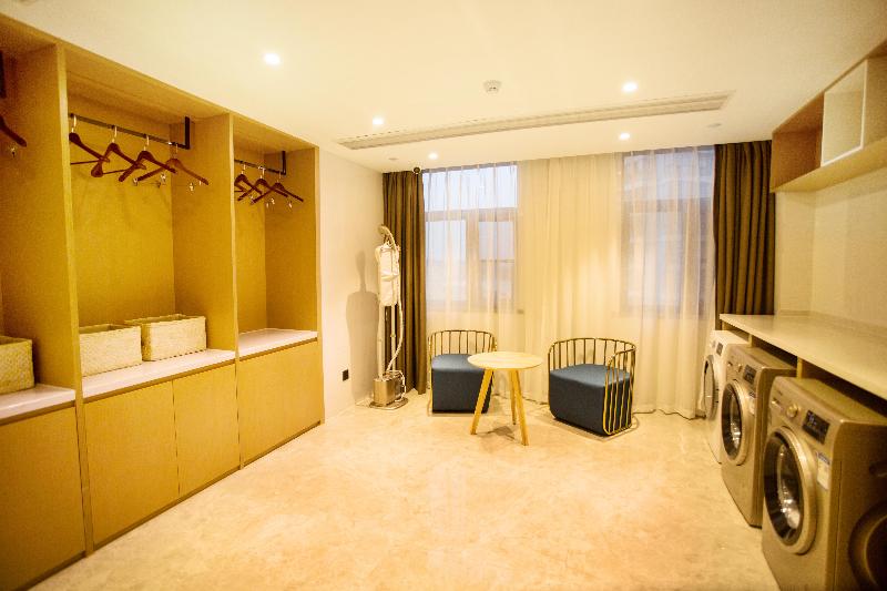 Hanting Premium Hotel Guixi Yuandongxincheng image