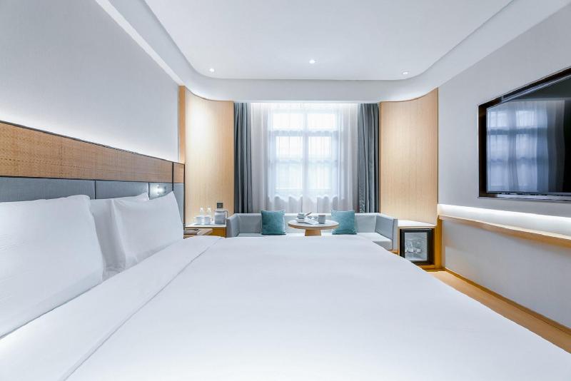 JI Hotel Xiamen Municipal Government Bailuzho image