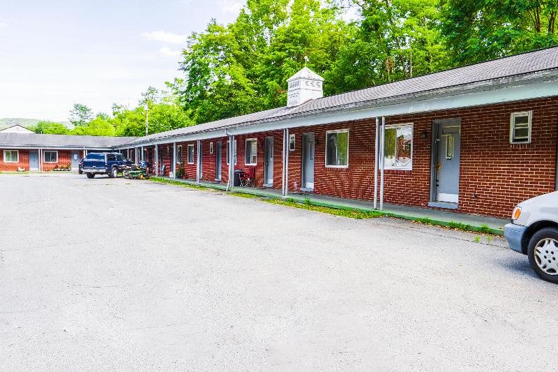 Patriot Inn Motel Beaver WV image