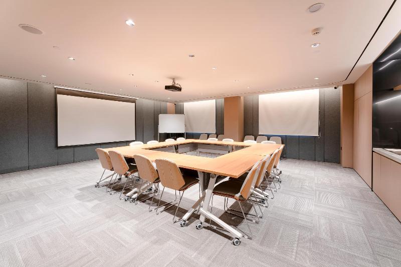 Ji Hotel Ziyang Songda Plaza image
