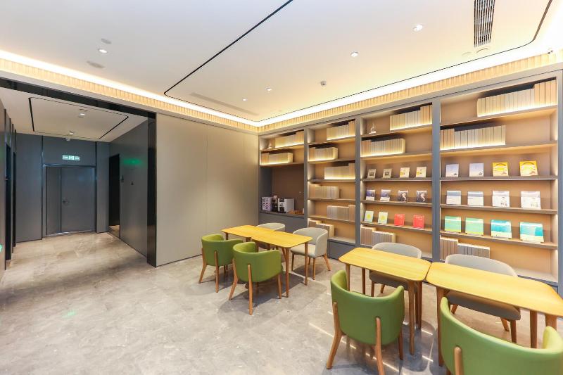 Ji Hotel Cixi Sports Center image