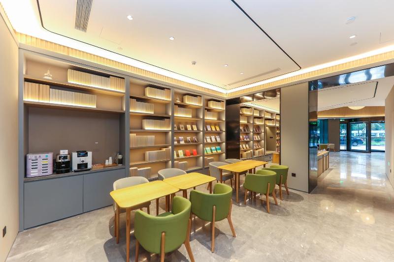 Ji Hotel Cixi Sports Center image