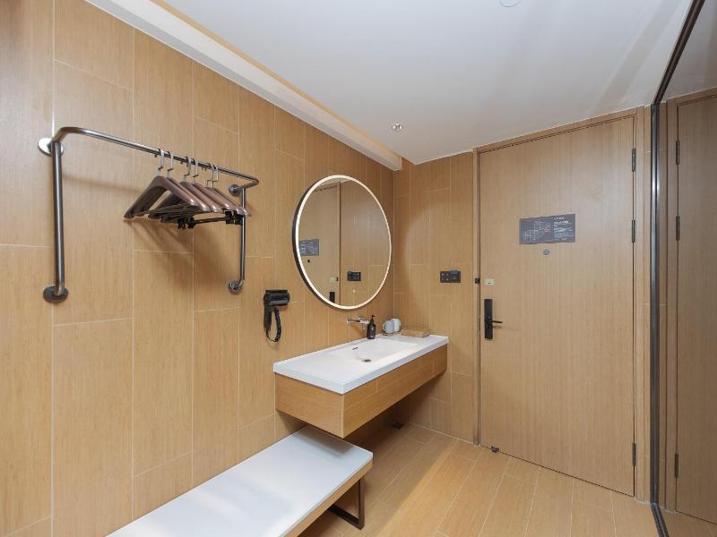 Ji Hotel Cixi Sports Center image