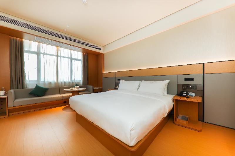 Ji Hotel Cixi Sports Center image