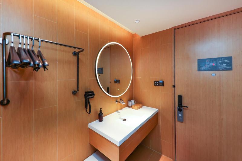 Ji Hotel Cixi Sports Center image