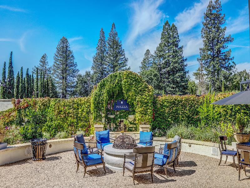 The Lodge at Healdsburg, Tapestry Collection by Hi image