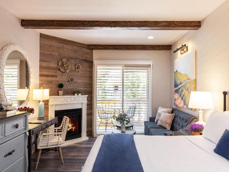 The Lodge at Healdsburg, Tapestry Collection by Hi image