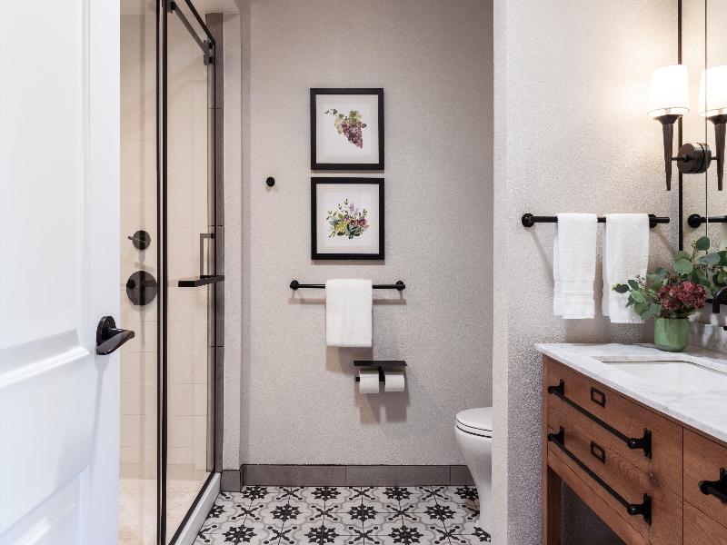 The Lodge at Healdsburg, Tapestry Collection by Hi image