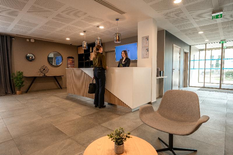 Nemea Appart Hotel Europe Velizy Villacoublay image