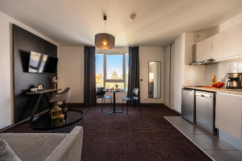 Nemea Appart Hotel Europe Velizy Villacoublay image