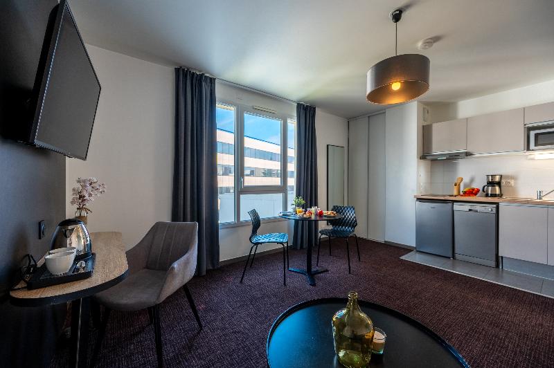 Nemea Appart Hotel Europe Velizy Villacoublay image