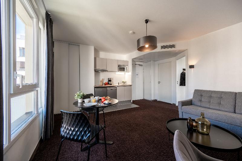 Nemea Appart Hotel Europe Velizy Villacoublay image