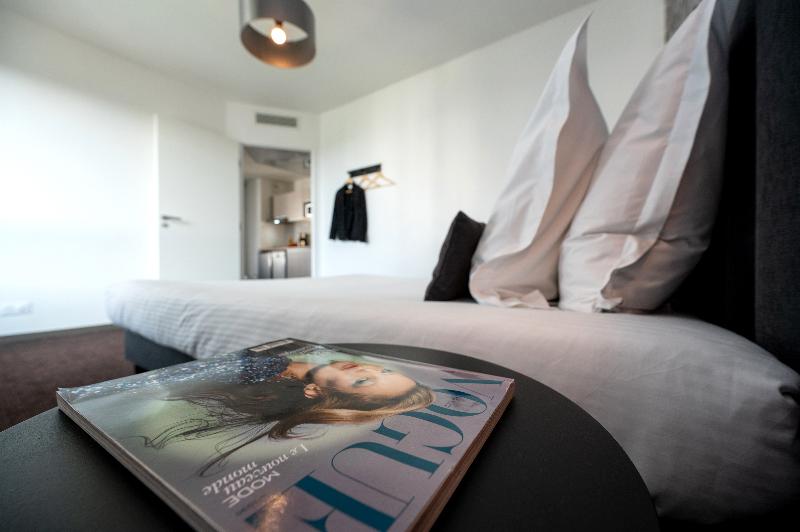 Nemea Appart Hotel Europe Velizy Villacoublay image