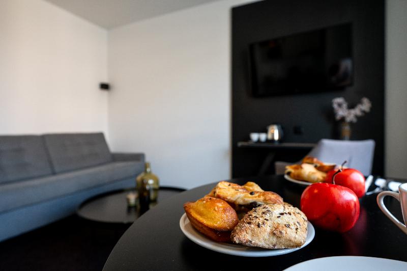 Nemea Appart Hotel Europe Velizy Villacoublay image