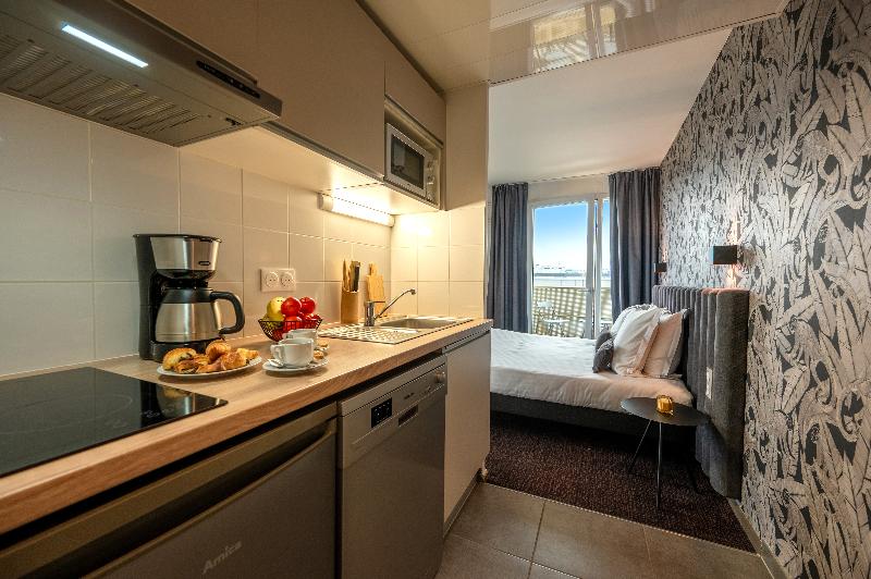 Nemea Appart Hotel Europe Velizy Villacoublay image