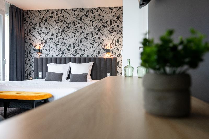 Nemea Appart Hotel Europe Velizy Villacoublay image