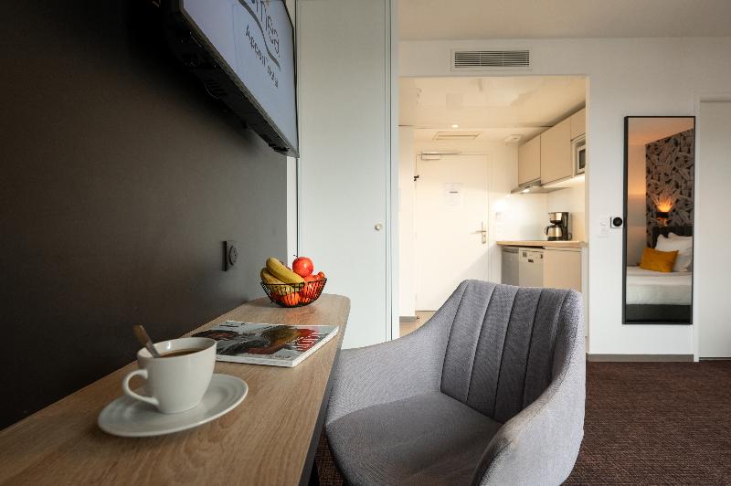 Nemea Appart Hotel Europe Velizy Villacoublay image