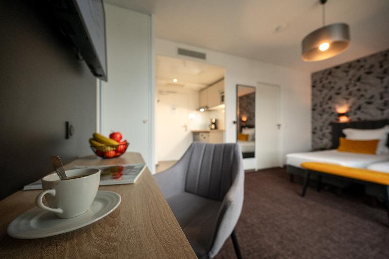 Nemea Appart Hotel Europe Velizy Villacoublay image