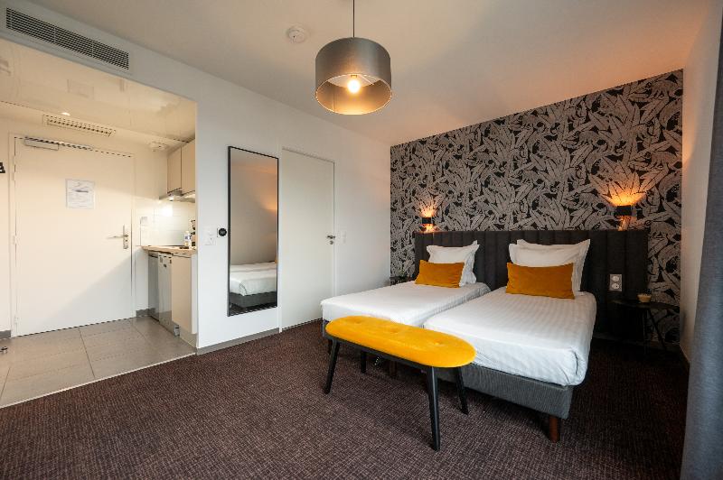 Nemea Appart Hotel Europe Velizy Villacoublay image