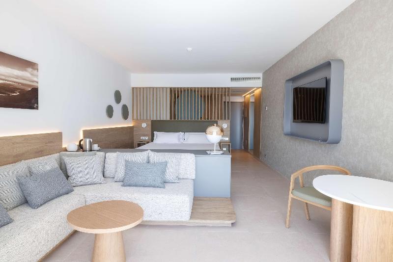 Radisson Blu Resort Lanzarote image