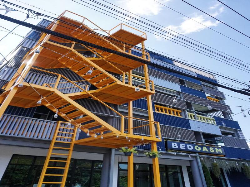BEDGASM Hotel x Cafe