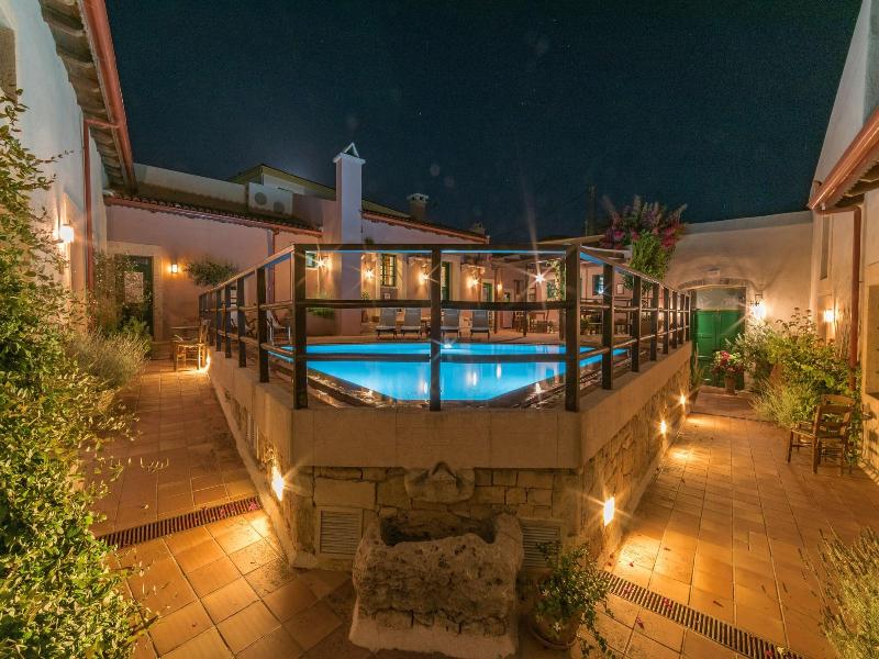 Villa Archanes image
