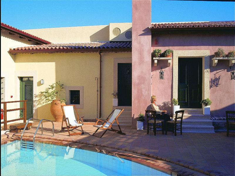 Villa Archanes image