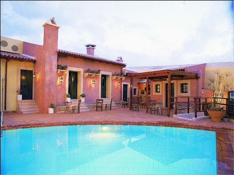 Villa Archanes image
