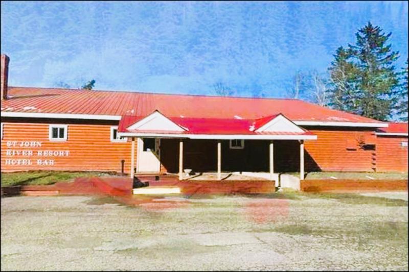 Love Hotels St John River by OYO at Fort Kent ME image