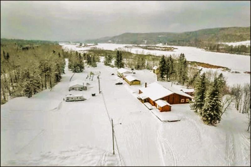 Love Hotels St John River by OYO at Fort Kent ME image